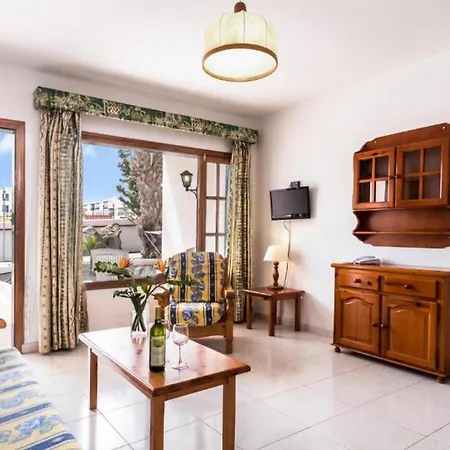 Lpc Two Bedrooms With Wifi, Pool, Near The Beach Puerto del Carmen